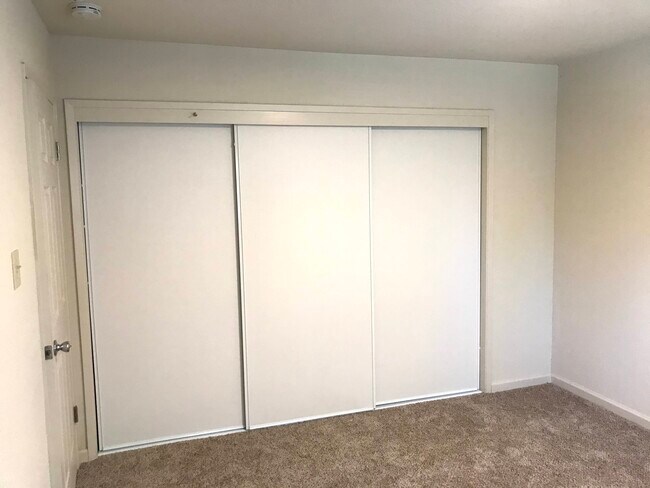 Building Photo - 20332 Wisteria St