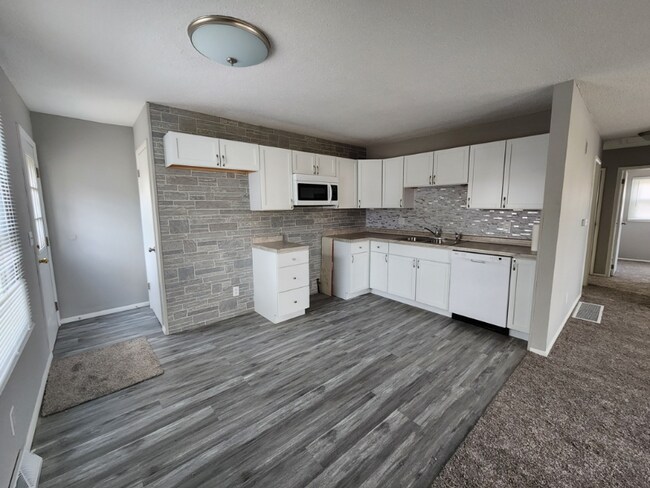 Foto del edificio - 2309 Southview Dr