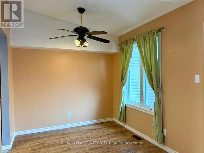 Building Photo - 3 Baton Ct