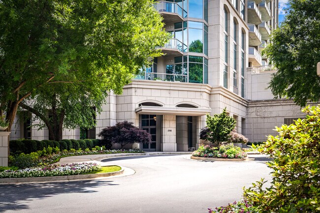 Foto del edificio - 2795 Peachtree Rd NE