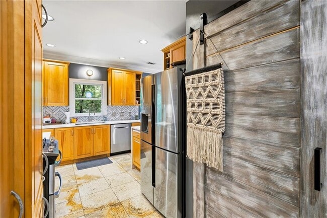 Building Photo - 4565 Windsor Park Pl NE