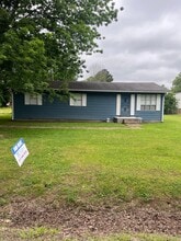 Building Photo - 739 N 3rd Ave