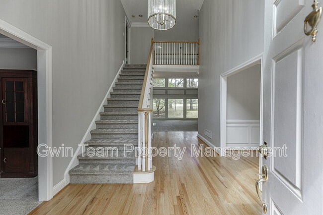 Building Photo - 9345 Riverclub Pkwy