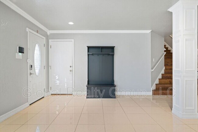 Building Photo - 11016 Forest Shower