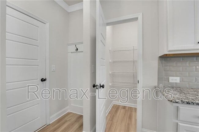 Building Photo - 4586 Cypress Pk Dr