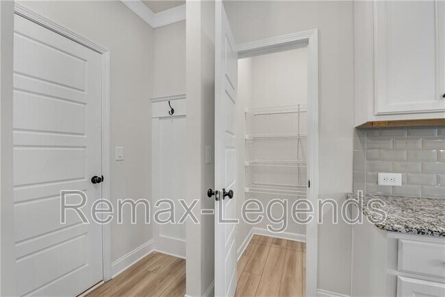 Foto del edificio - 4586 Cypress Pk Dr