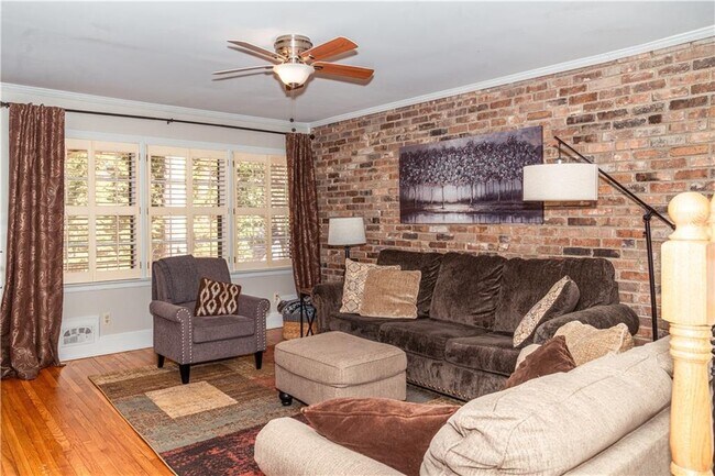 Foto del edificio - 153 Lindbergh Drive NE