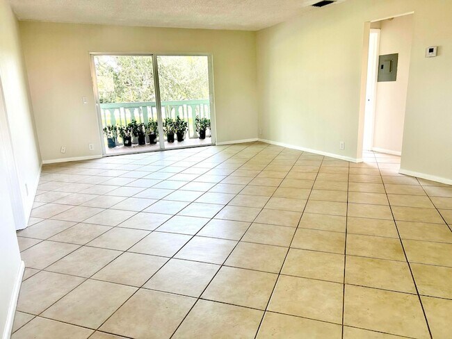 Foto del edificio - 421 S Lakeside Dr