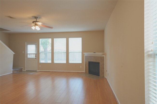 Building Photo - 22523 Spring Crossing Dr