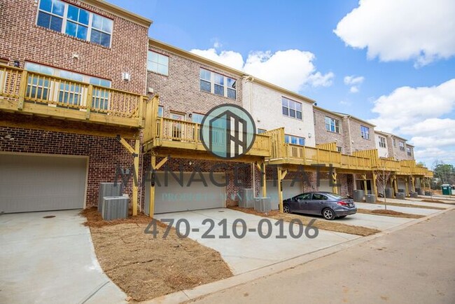 Foto del edificio - 4 bedroom Town Home in Suwanee in North Gw...