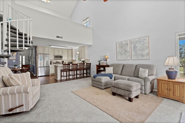 Foto del edificio - Seasonal Rental Available 9/10/25-3/31/26