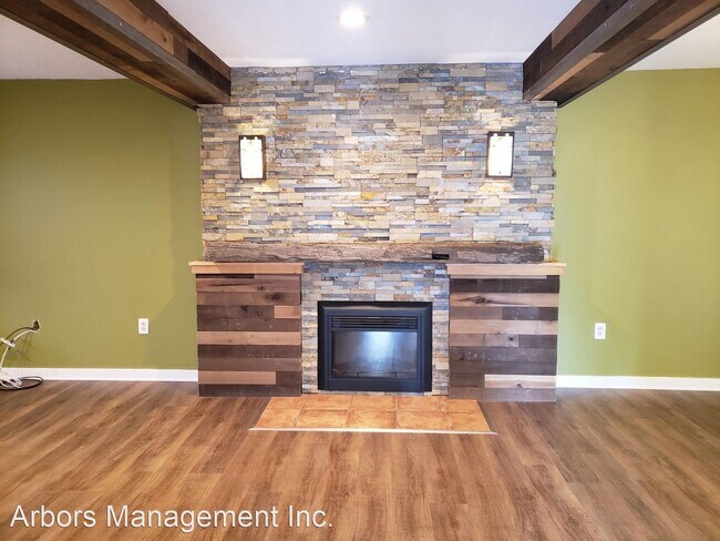 Building Photo - 3 br, 2 bath House - 713 Straight Street