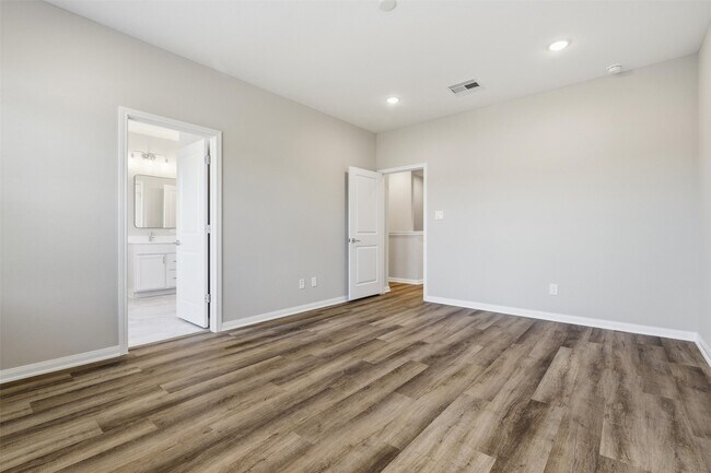 Foto del edificio - 209 Clark Rd