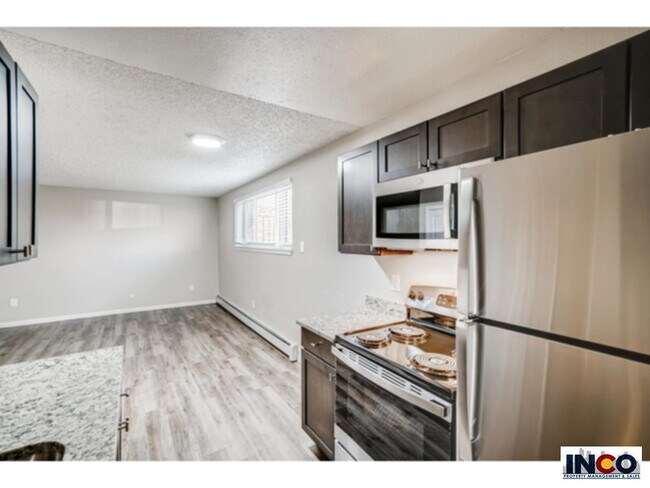 Foto del edificio - 3670 S Lowell Blvd