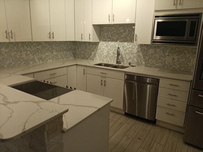 Foto del edificio - 219 Central Ave NW