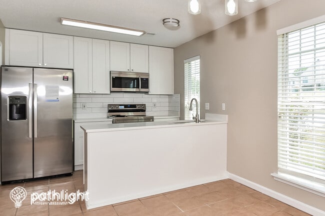 Building Photo - 200 Providence Plantation Circle, Columbia...