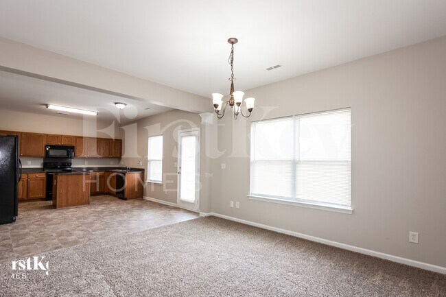 Foto del edificio - 1737 Larne Cir