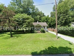 Building Photo - 1621 Burdette Ave