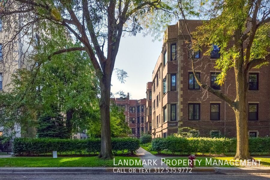 Foto principal - 5464 S Cornell Ave