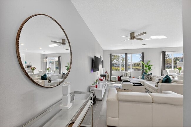 Building Photo - 4790 Navali Dr