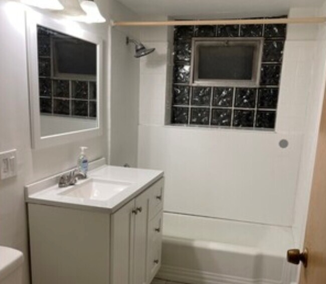 Foto del edificio - 3307 Highland Ave