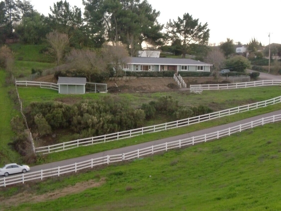 Primary Photo - 2944 Upton Rd