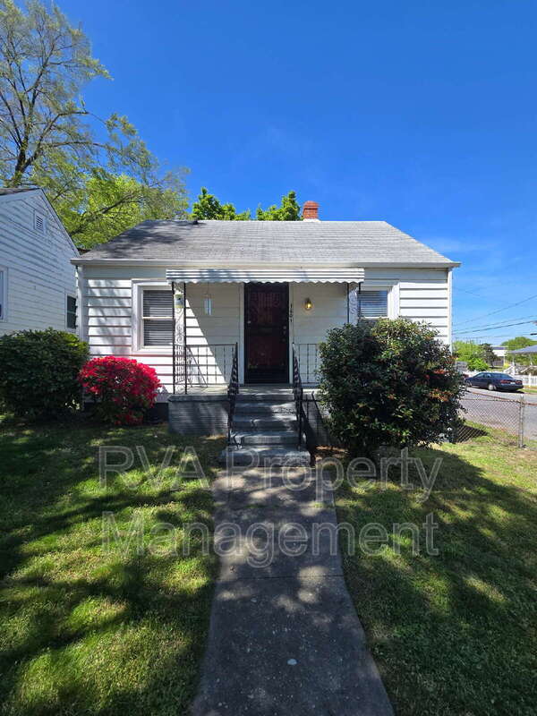 Building Photo - 1601 Albany Ave