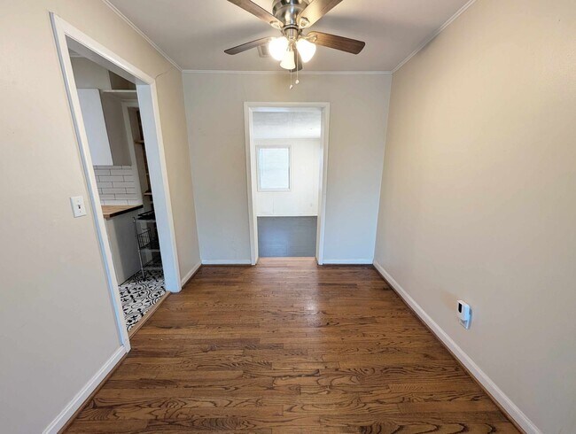 Foto del edificio - Historic Home in The Village