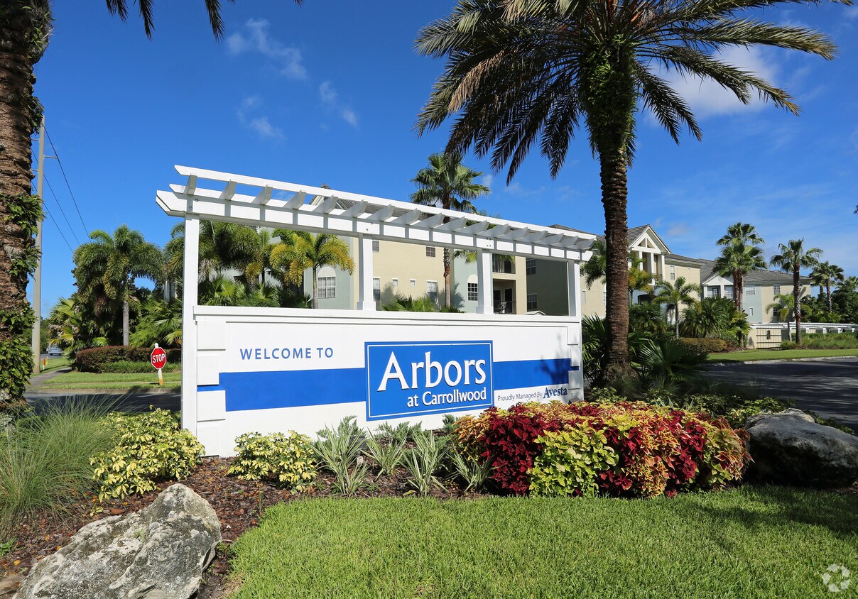 Arbors at Carrollwood - 3939 Ehrlich Rd Tampa, FL 33624
