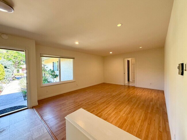 Foto del edificio - 943 N Patterson Ave