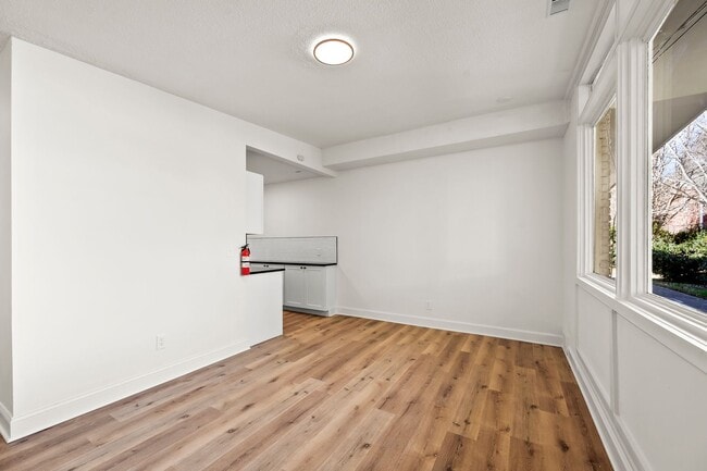 Building Photo - 3761 Avera Ave