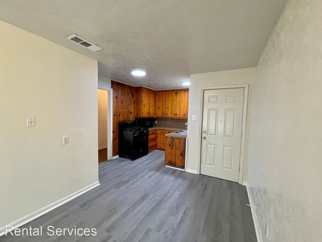 Building Photo - 3 br, 1 bath House - 4595 El Paso St.
