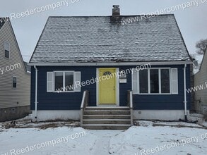 Building Photo - 2927 165th St