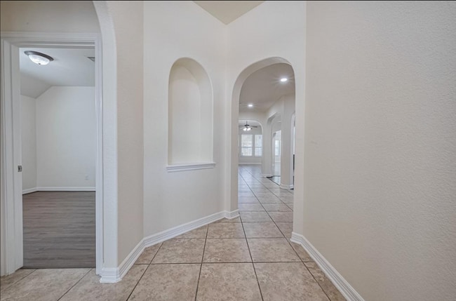 Foto del edificio - 2011 Fern River Ct