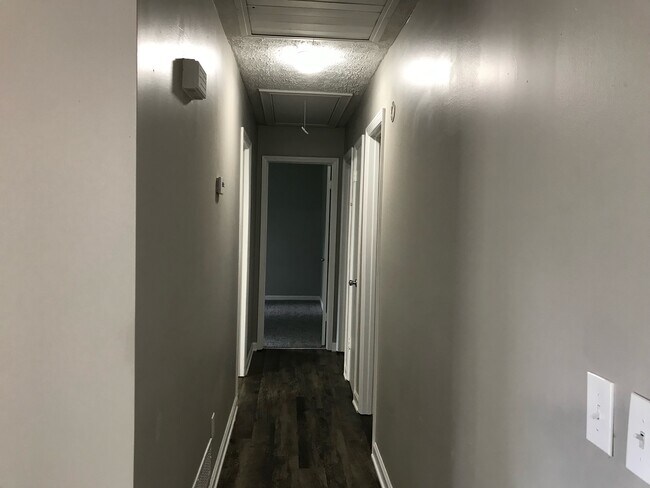 Foto del edificio - 4796 Cheri Lynn Rd NW