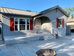 Building Photo - 3812 E Townsend Ave