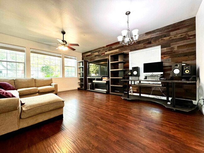 Foto del edificio - 3101 B St