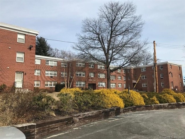 Building Photo - 457-561 Whalley Ave
