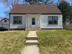 Building Photo - 5338 N 54th St