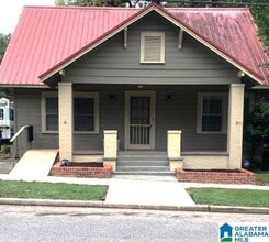 Building Photo - 531 Shelby St