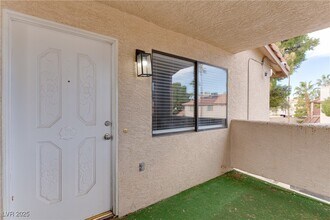 Building Photo - 725 Rock Springs Dr