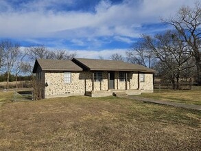 Building Photo - 974 Adays Rd