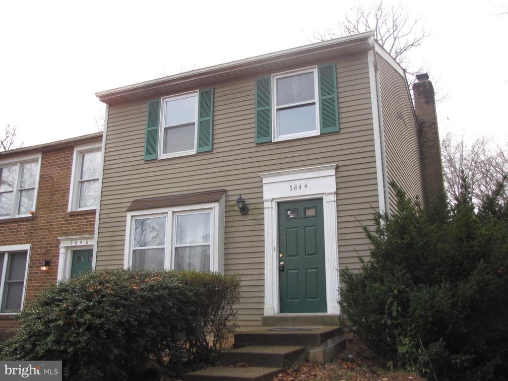 Foto principal - 5844 Rock Forest Ct