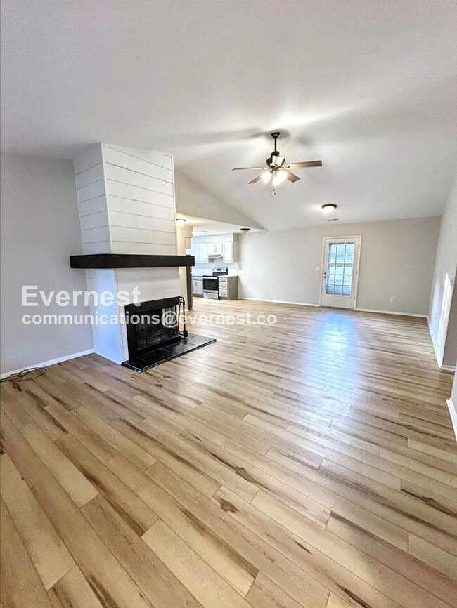 Foto del edificio - 2884 Millwheel Rd