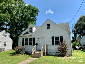 Building Photo - 723 Sedgefield Dr
