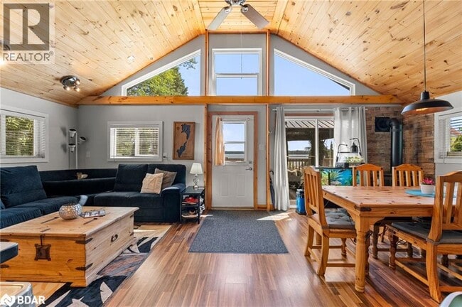 Building Photo - 104 Fulsom Crescent