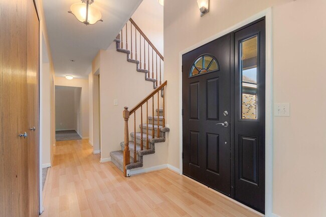 Foto del edificio - 6360 Robison Ln