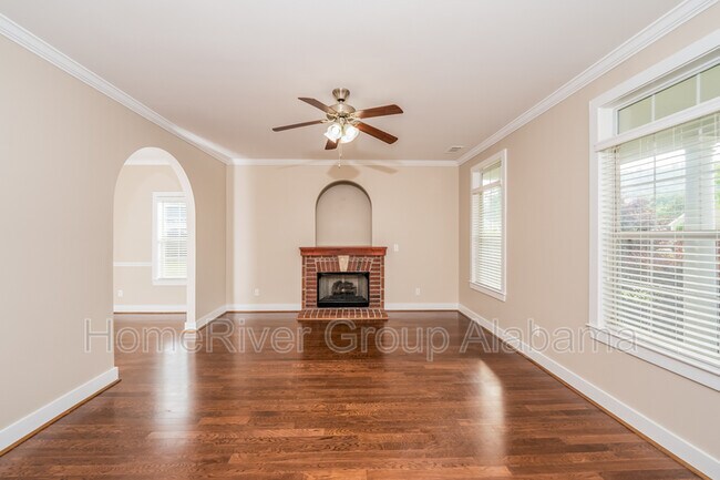 Building Photo - 1069 Kelly Creek Way