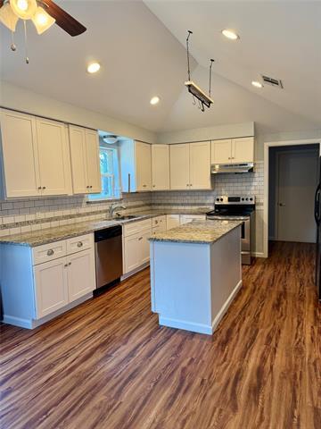 Foto del edificio - 5008 Dawnwood Ct