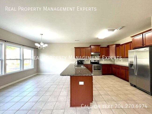 Foto del edificio - 2309 Marthas Ridge Dr